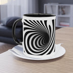 „Deep Spiral“ Designer-Tasse aus der „Black & White“-Kollektion von Taffet.shop, 325 ml