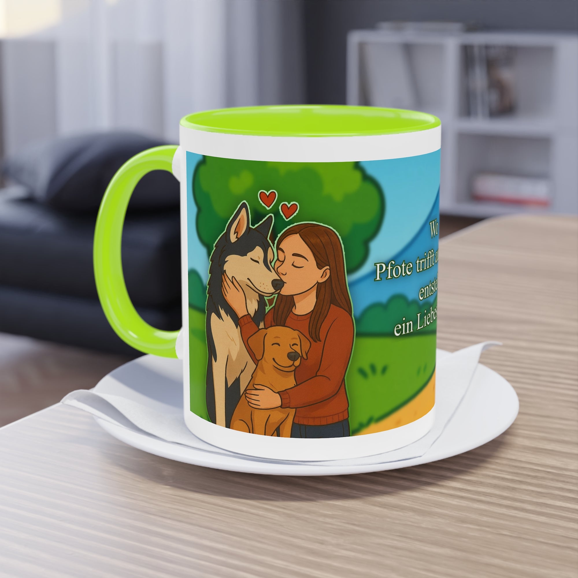 Tasse – „Hund und Katzenliebe mit Frau“ im Comic-Stil, 325 ml