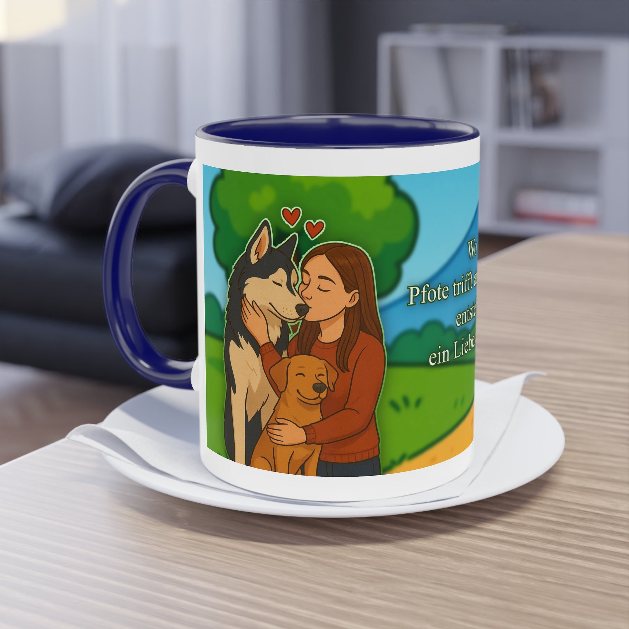 Tasse – „Hund und Katzenliebe mit Frau“ im Comic-Stil, 325 ml
